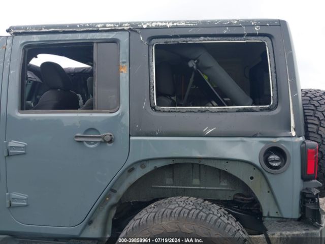 1C4BJWDG3FL733683 Jeep Wrangler Unlimited Sport