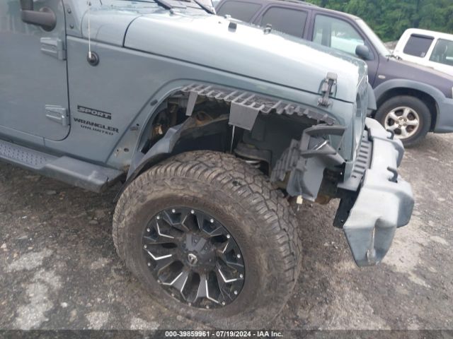 1C4BJWDG3FL733683 Jeep Wrangler Unlimited Sport