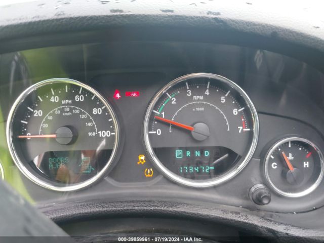 1C4BJWDG3FL733683 Jeep Wrangler Unlimited Sport