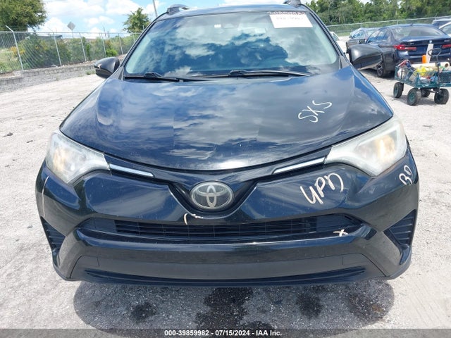 Toyota RAV4 LE 2018 2T3BFREV4JW818134 Image 13