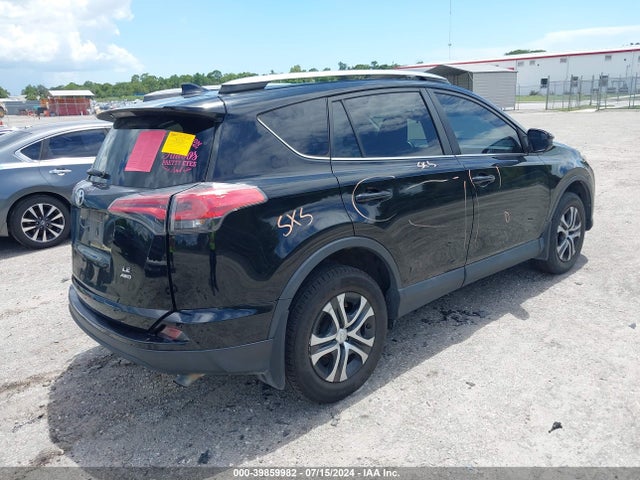 Toyota RAV4 LE 2018 2T3BFREV4JW818134 Image 4