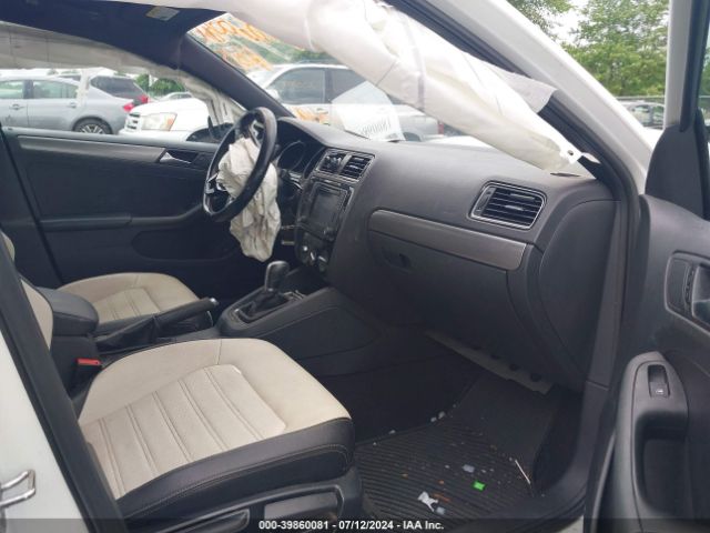 3VWD17AJ8GM343996 Volkswagen Jetta 1.8t Sport