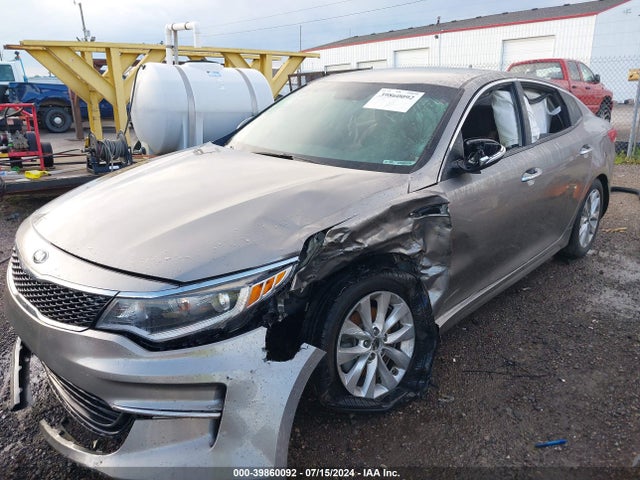 KIA Optima Lx 2017 5XXGT4L39HG171195 Image 2