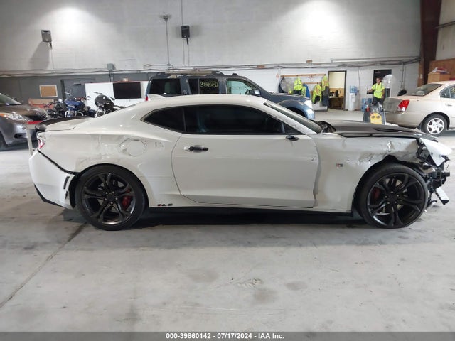 Chevrolet Camaro 1ss 2018 1G1FE1R78J0115313 Image 13