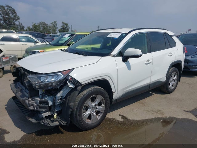 Toyota Rav4 Xle 2020 JTMW1RFV8LD056571 Image 2