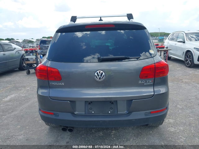 WVGBV7AX9FW568098 Volkswagen Tiguan Sel