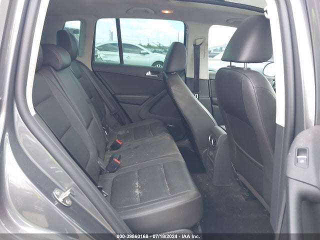 WVGBV7AX9FW568098 Volkswagen Tiguan Sel