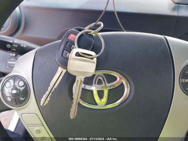 JTDKDTB36E1080704 Toyota Prius C One