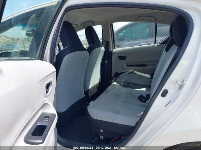 JTDKDTB36E1080704 Toyota Prius C One