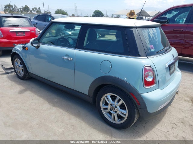2013 MINI HARDTOP WMWSU3C54DT682792 Photo 2