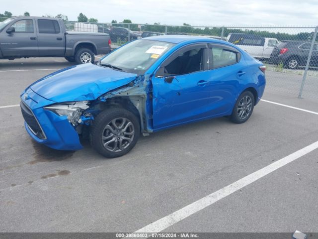 3MYDLBYV3KY523897 Toyota YARIS LE