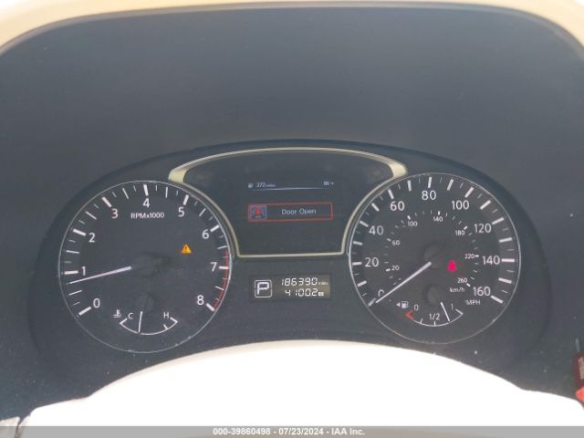 5N1AR2MN3EC643763 Nissan Pathfinder Sv