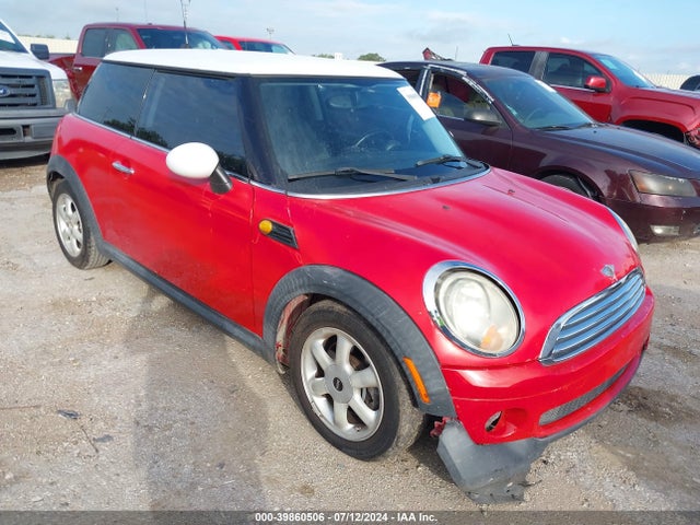 2007 MINI COOPER WMWMF335X7TT52579 Photo 0