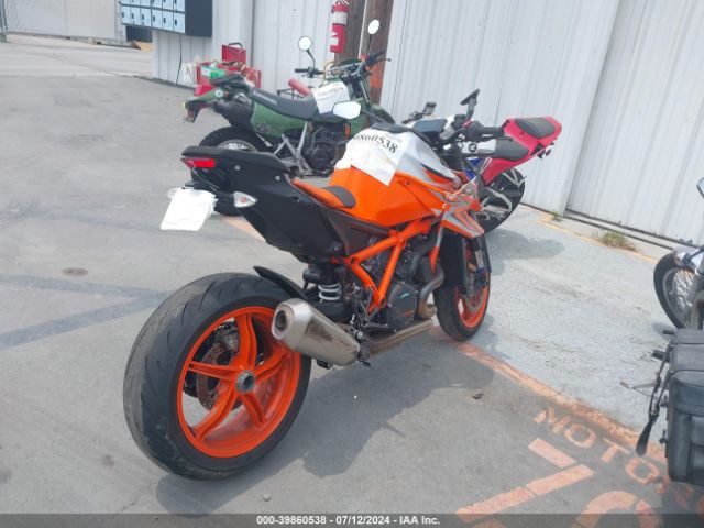 2022 KTM 1290 VBKV39404NM955684 Photo 3