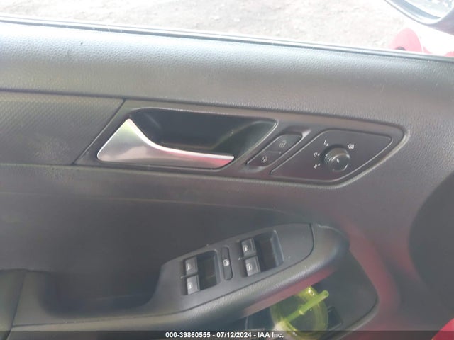 3VW2K7AJ5FM422268 Volkswagen Jetta 2.0l S
