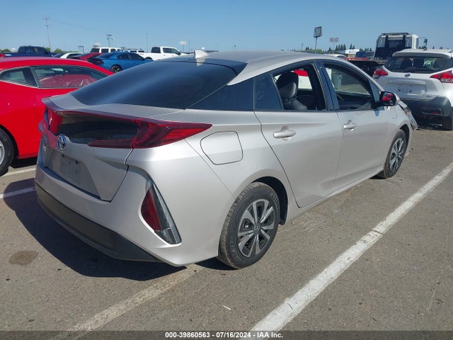 Toyota Prius Prime Premium 2018 JTDKARFP9J3089792 Image 4