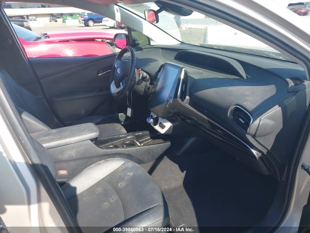 Toyota Prius Prime Premium 2018 JTDKARFP9J3089792 Image 5