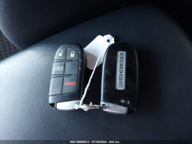 2C3CDZGG8KH709013 Dodge Challenger Sxt Awd