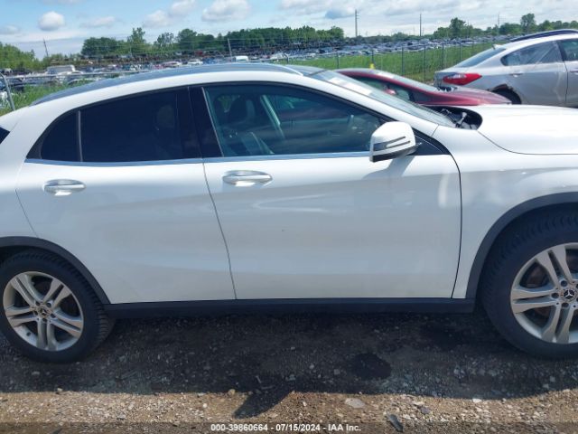 WDCTG4GB8KU004701 Mercedes-Benz Gla 250 4matic