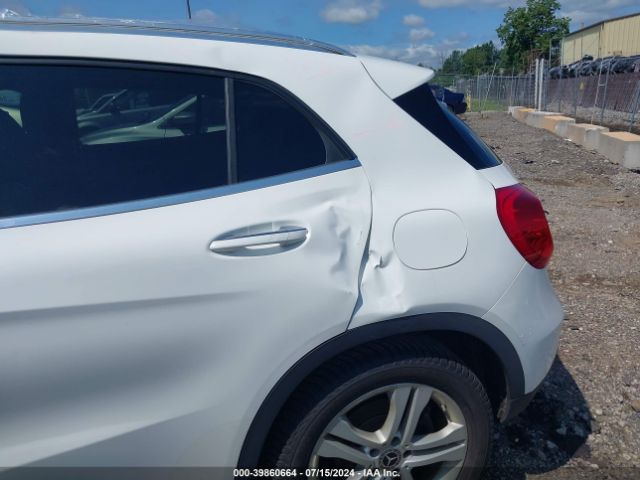 WDCTG4GB8KU004701 Mercedes-Benz Gla 250 4matic