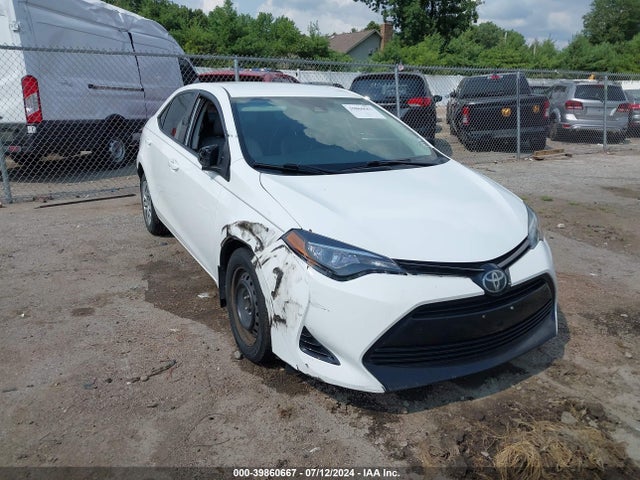 Toyota COROLLA LE 2017 2T1BURHE6HC854879 zdjęcie główne