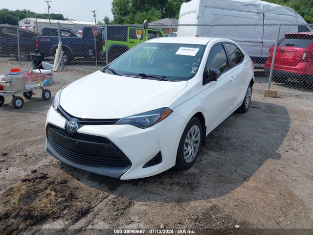 Toyota COROLLA LE 2017 2T1BURHE6HC854879 Image 2