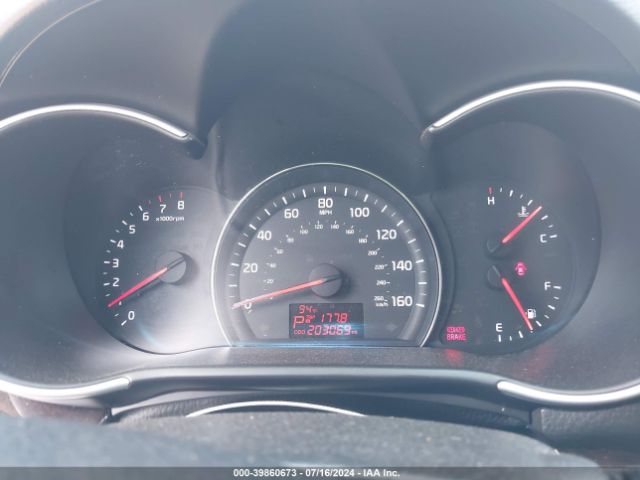 5XYKT3A65FG638185 KIA SORENTO LX