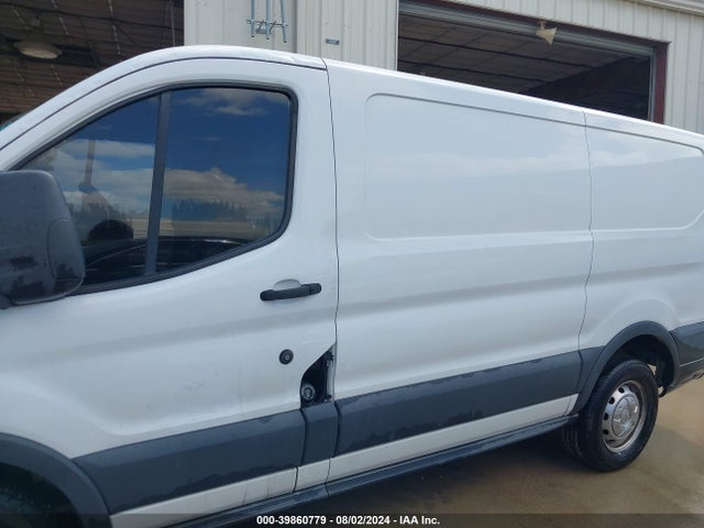 Ford Transit-150 2016 1FTYE1ZM7GKB03107 Image 14