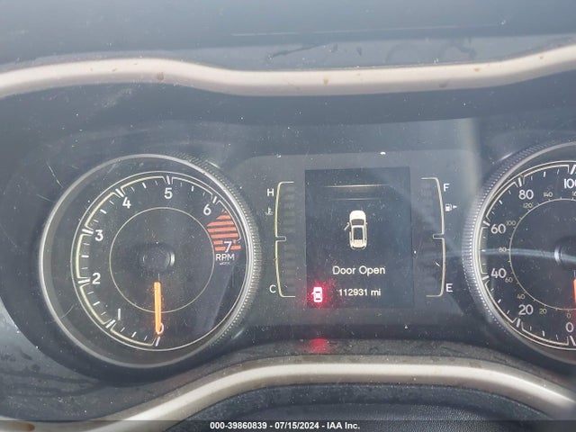1C4PJLAB5GW376889 Jeep Cherokee Altitude