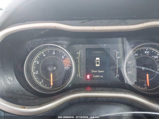 1C4PJLAB5GW376889 Jeep Cherokee Altitude
