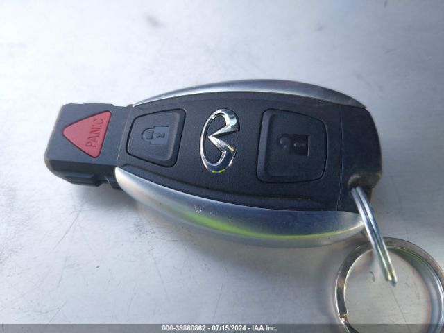 SJKCH5CP7JA047045 Infiniti Qx30 Premium
