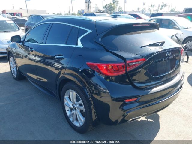 SJKCH5CP7JA047045 Infiniti Qx30 Premium