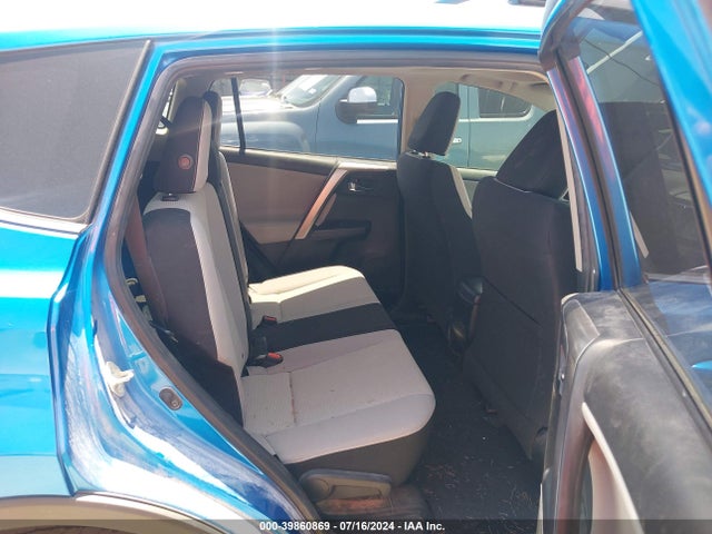 Toyota Rav4 Xle 2017 JTMWFREV0HJ147460 Image 8