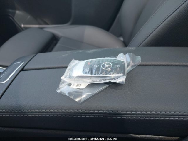 W1N4N4GB8PJ504438 Mercedes-Benz GLA 250