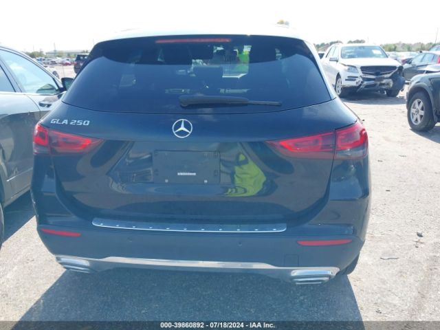 W1N4N4GB8PJ504438 Mercedes-Benz GLA 250