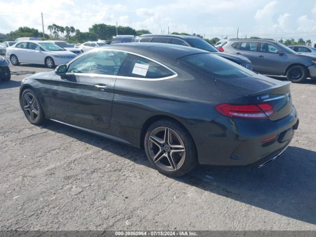 WDDWJ8EB4KF854589 Mercedes-Benz C 300 4matic
