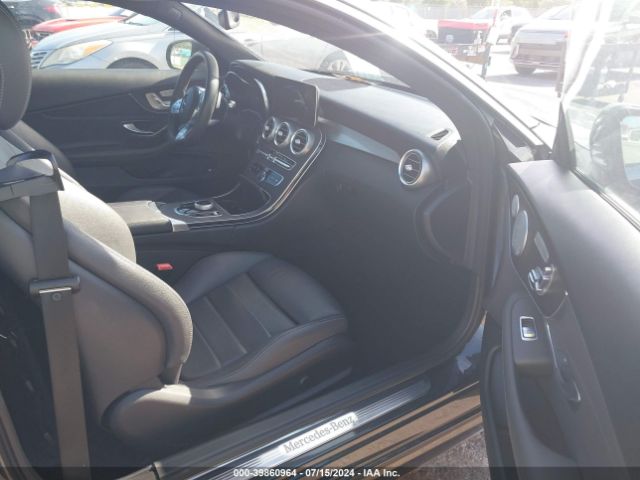 WDDWJ8EB4KF854589 Mercedes-Benz C 300 4matic