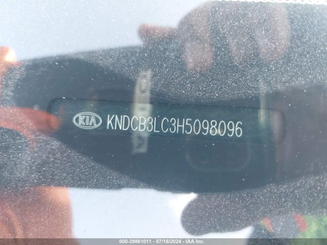 KNDCB3LC3H5098096 KIA NIRO LX