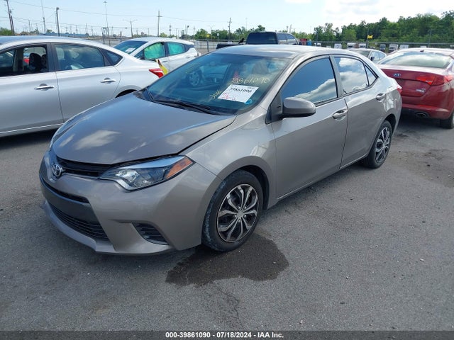Toyota COROLLA LE 2016 5YFBURHE0GP457828 Image 2