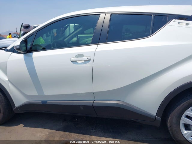 Toyota C-HR LE 2020 JTNKHMBX7L1065733 Image 14