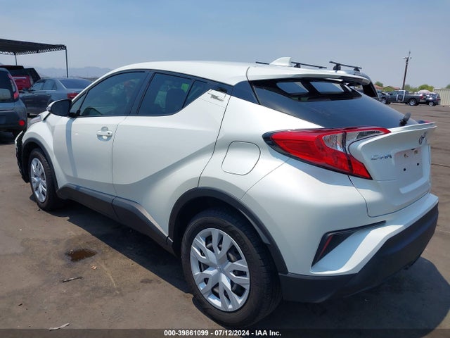 Toyota C-HR LE 2020 JTNKHMBX7L1065733 Image 3