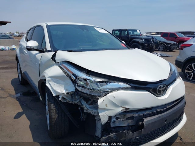 Toyota C-HR LE 2020 JTNKHMBX7L1065733 Image 6