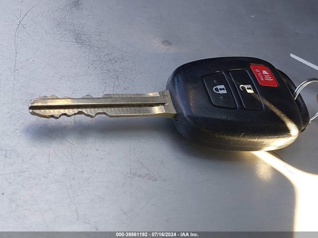 Toyota RAV4 LE 2017 2T3ZFREV0HW331442 Image 11