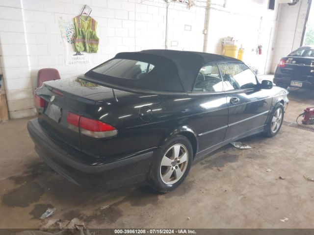 2002 SAAB 9-3 YS3DF75K127000143 Photo 3