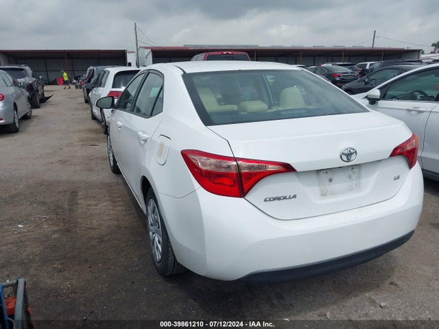Toyota COROLLA LE 2017 5YFBURHE0HP674880 Image 3