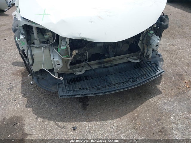 Toyota COROLLA LE 2017 5YFBURHE0HP674880 Image 6