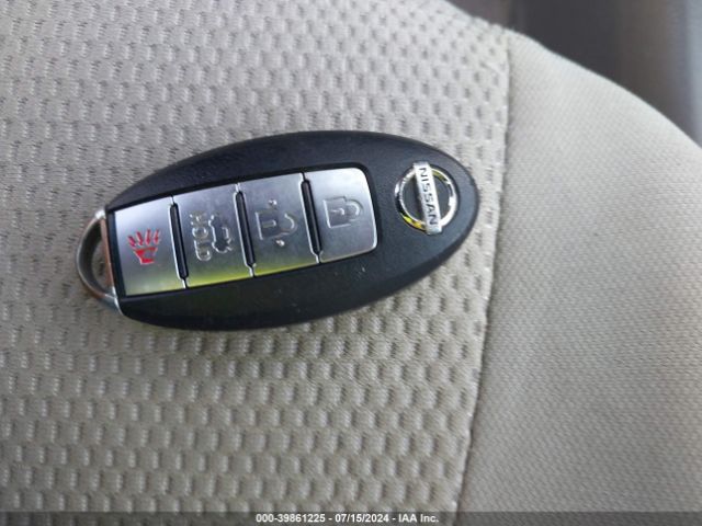 3N1CN7AP9FL927810 Nissan Versa 1.6 Sl