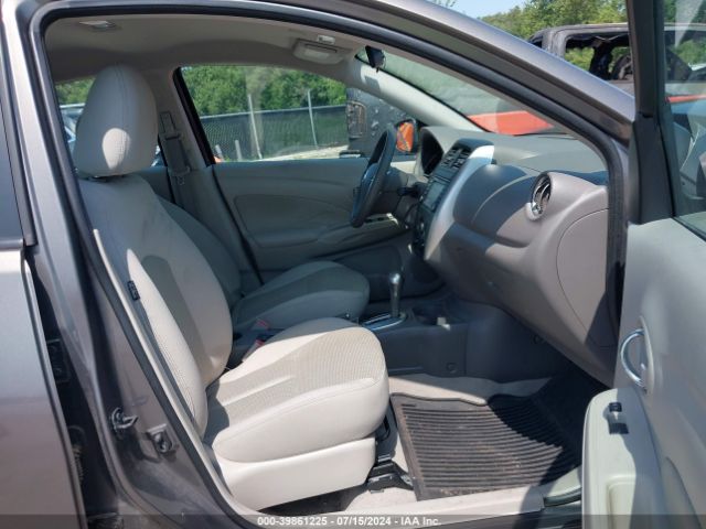 3N1CN7AP9FL927810 Nissan Versa 1.6 Sl