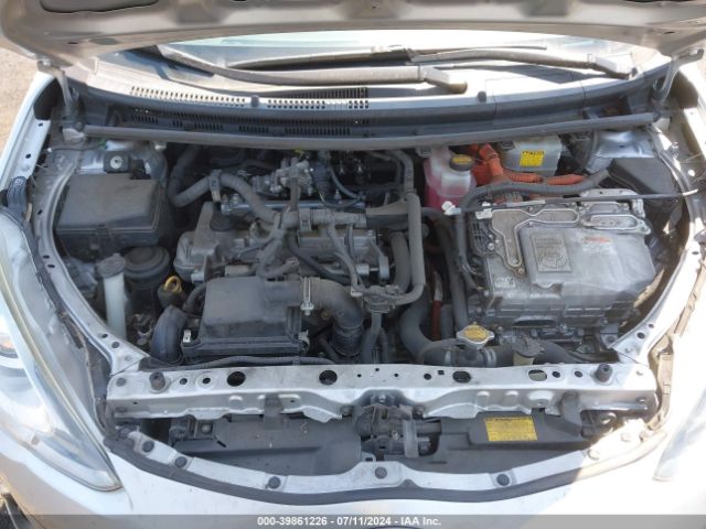 JTDKDTB35F1093056 Toyota Prius C One