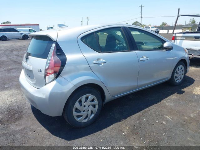 JTDKDTB35F1093056 Toyota Prius C One